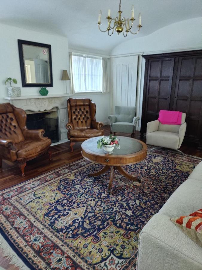 Vrijstaande Rietgedekte Villa Nabij Uitvalswegen Wassenaar Esterno foto
